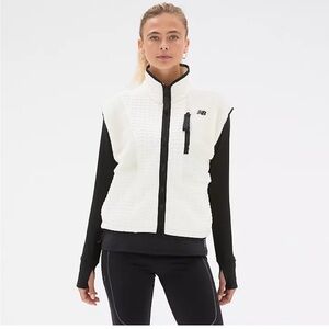 New Balance Heatloft Zippered Vest Fleece
Sherpa Quilted